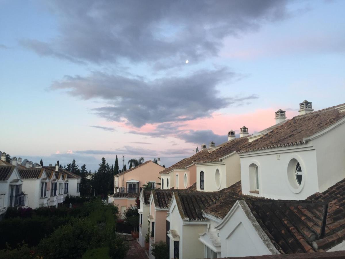 Charming 1 Bedroom Suite With Shared Kitchen Next To Puerto Banus Marbella Exterior foto